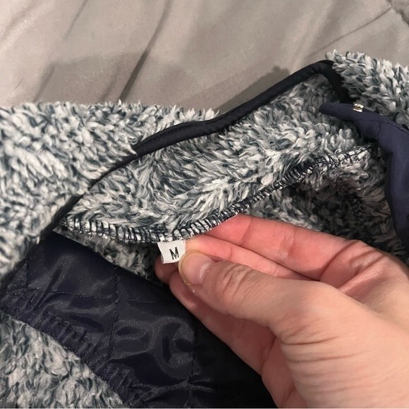 Grey & Navy Blue Color Block Stand Collar Snaps Long Sleeve Fuzzy Pullover Med - Picture 5 of 6